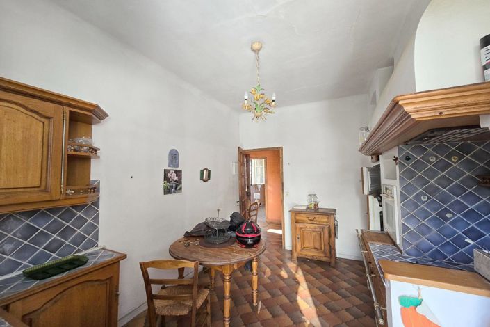 Image No.5-6 Bed House for sale