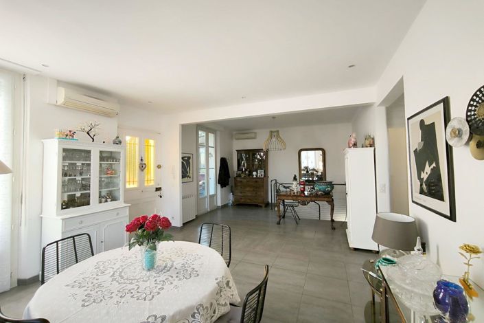 Image No.7-3 Bed House for sale