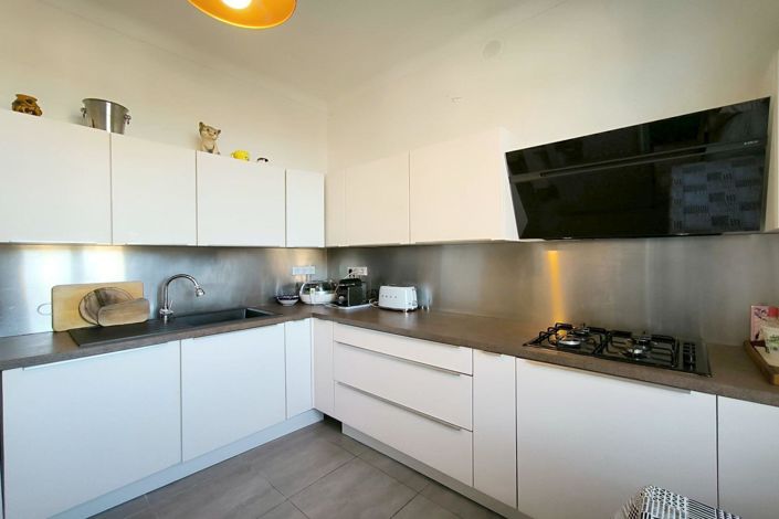 Image No.9-3 Bed House for sale