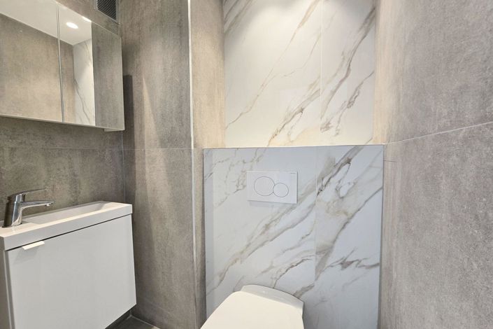 Image No.17-2 Bed Apartment for sale