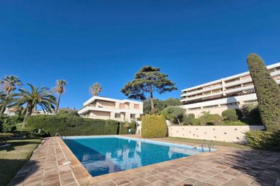 4 Bed Apartment for sale