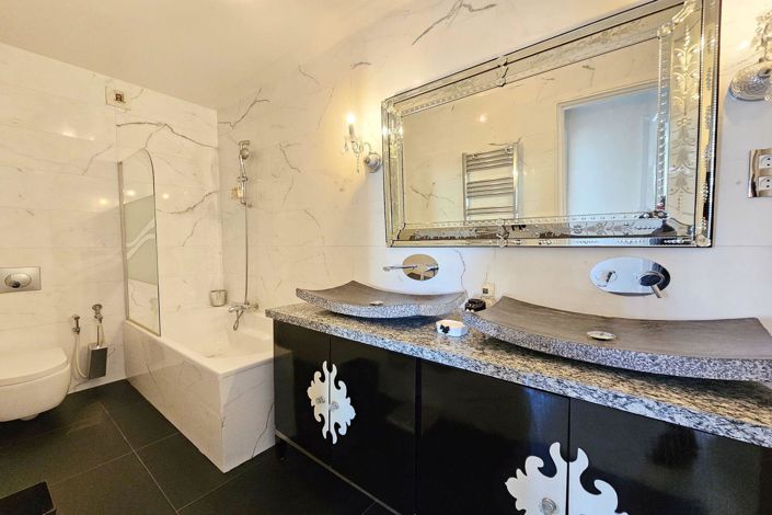 Image No.14-3 Bed Apartment for sale