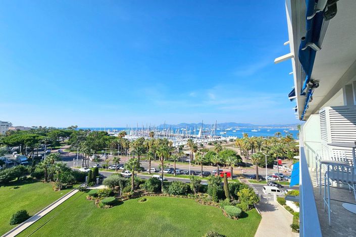 Image No.1-3 Bed Apartment for sale