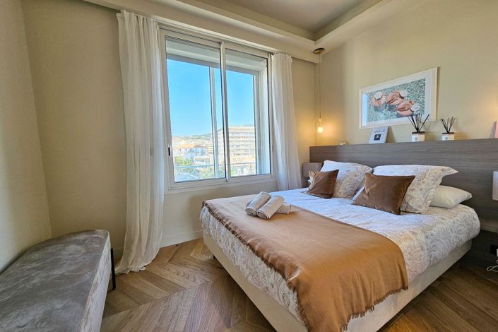 Image No.12-3 Bed Apartment for sale