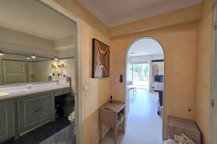 Image No.11-1 Bed Apartment for sale