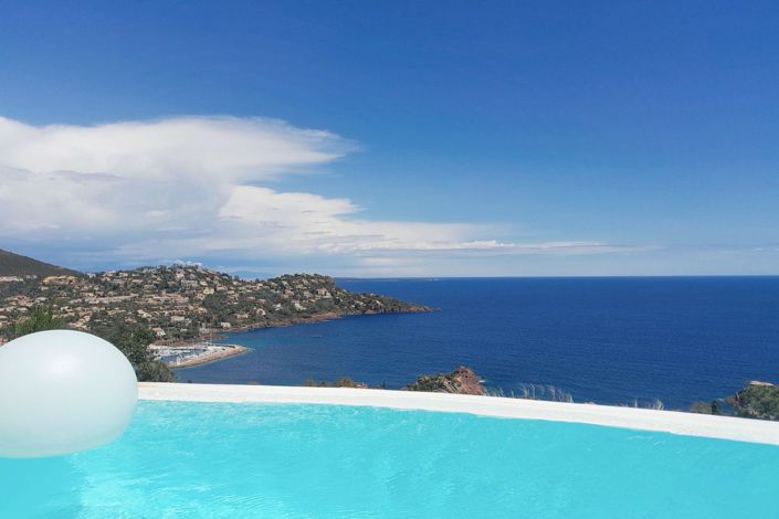 Image No.15-3 Bed House for sale