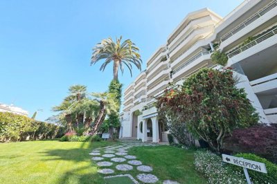 3 Bed Apartment for sale