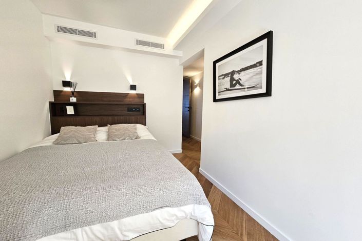 Image No.20-3 Bed Apartment for sale