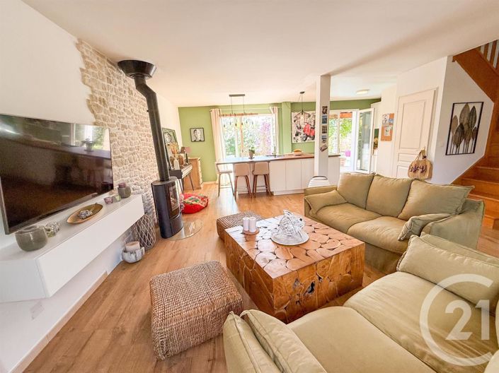 Image No.3-3 Bed House for sale