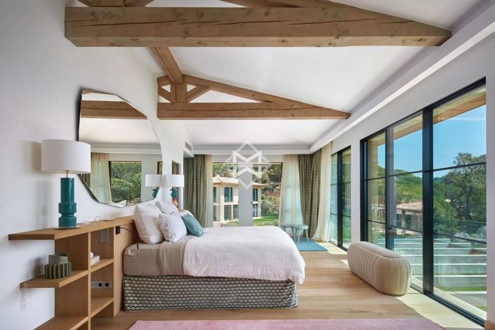 Image No.11-11 Bed House for sale