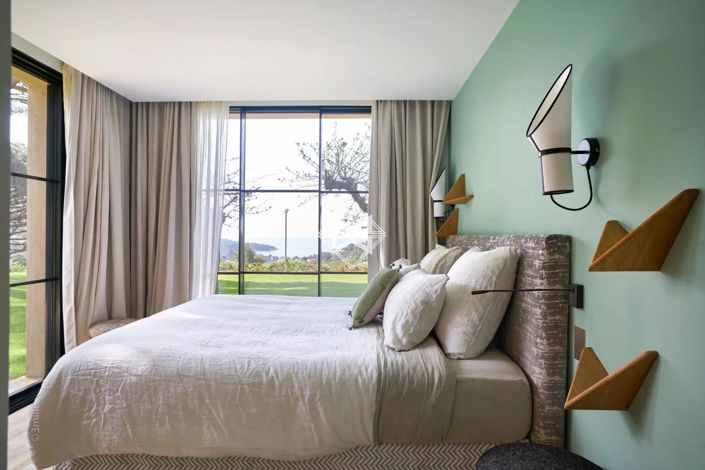 Image No.12-11 Bed House for sale