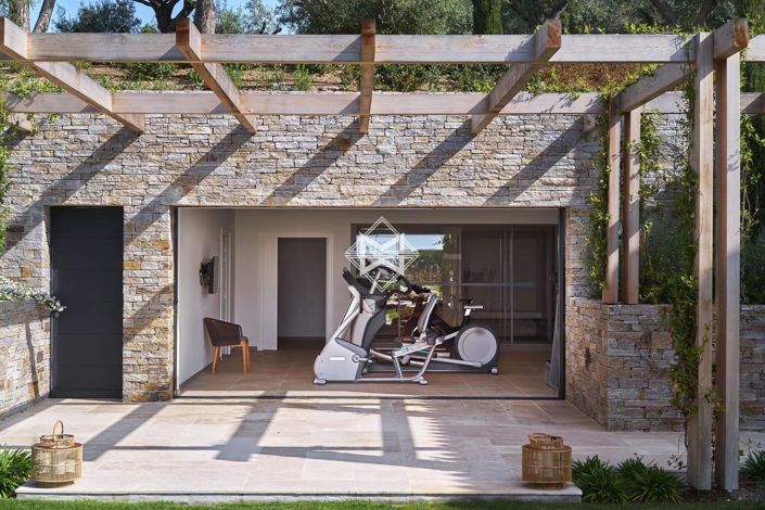 Image No.15-11 Bed House for sale