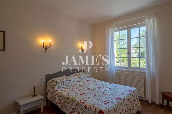 Image No.9-4 Bed House for sale