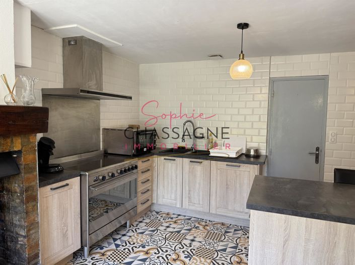 Image No.13-6 Bed House for sale