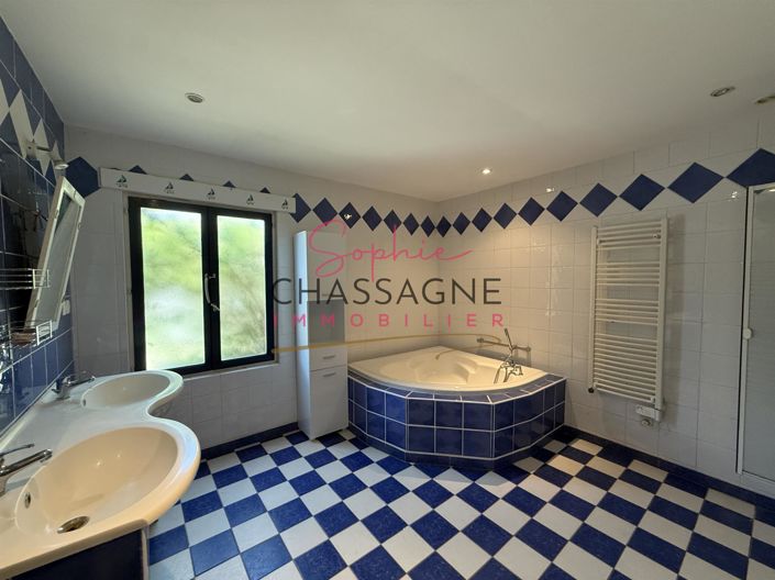 Image No.26-6 Bed House for sale