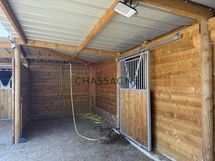 Image No.28-6 Bed House for sale