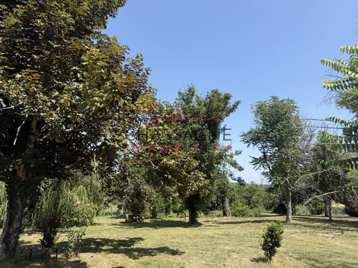 Image No.31-6 Bed House for sale