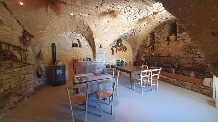 Image No.3-8 Bed House for sale