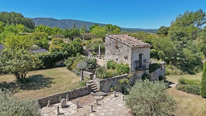 Image No.6-8 Bed House for sale