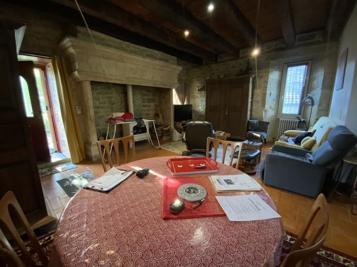 Image No.10-3 Bed House for sale