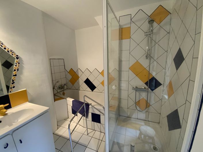 Image No.18-4 Bed House for sale