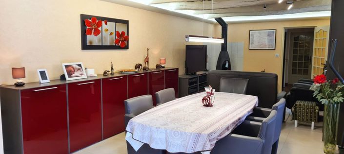 Image No.10-6 Bed House for sale