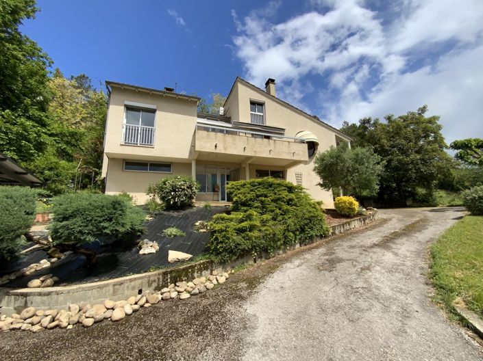 Image No.1-4 Bed House for sale