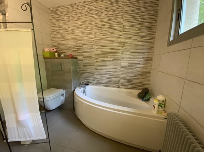 Image No.17-4 Bed House for sale