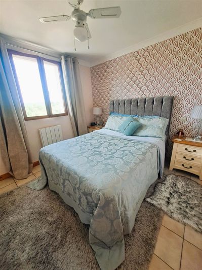 Image No.10-4 Bed House for sale