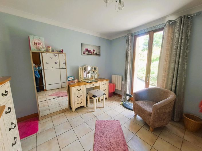 Image No.11-4 Bed House for sale