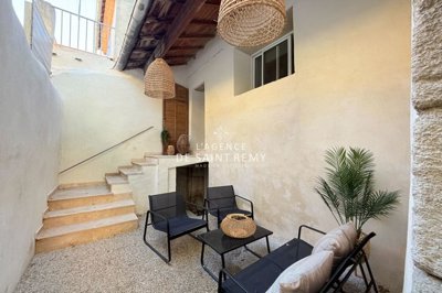 2 Bed Apartment for sale