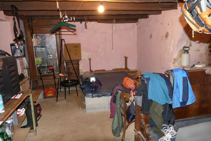 Image No.9-1 Bed House for sale