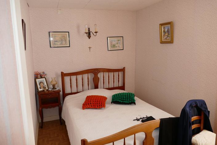 Image No.11-3 Bed House for sale