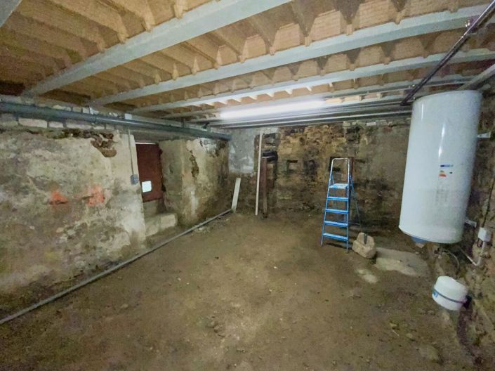 Image No.13-3 Bed House for sale