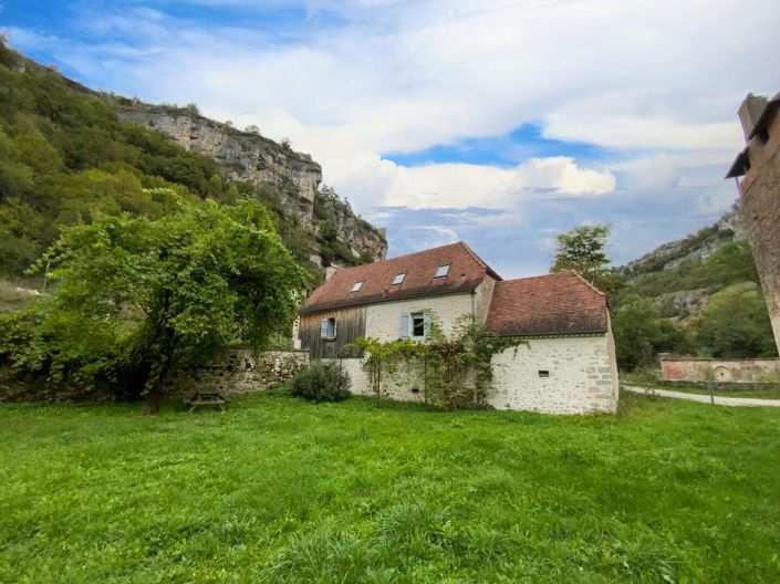 Image No.2-3 Bed House for sale