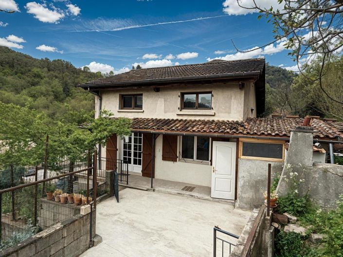 Image No.1-6 Bed House for sale