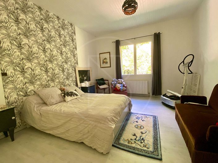 Image No.10-5 Bed House for sale