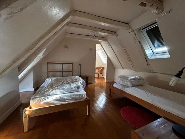 Image No.18-20 Bed House for sale