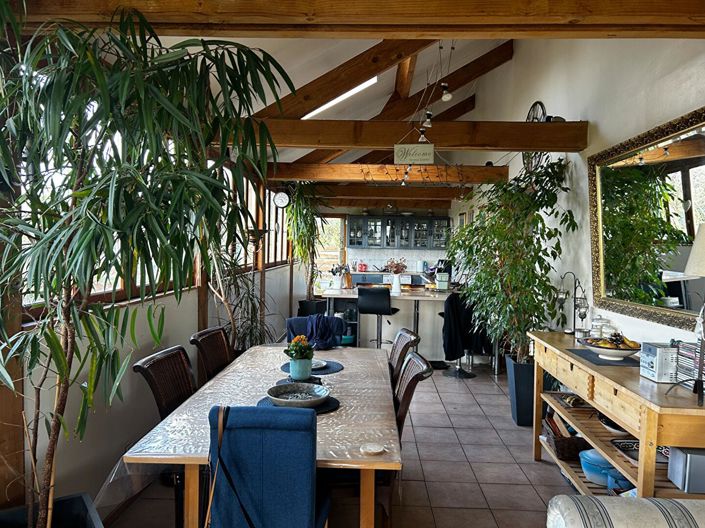 Image No.5-20 Bed House for sale