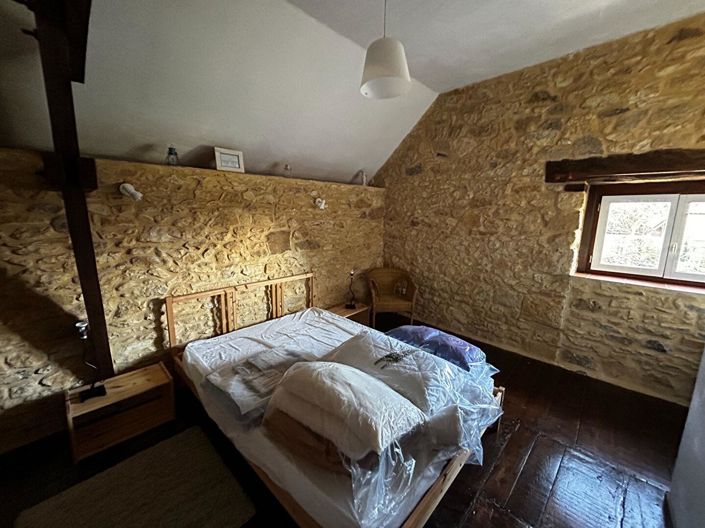 Image No.9-20 Bed House for sale