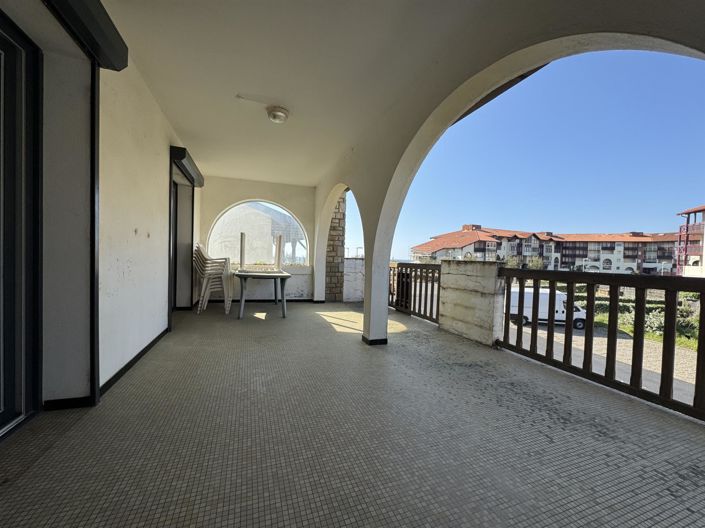 Image No.4-6 Bed House for sale