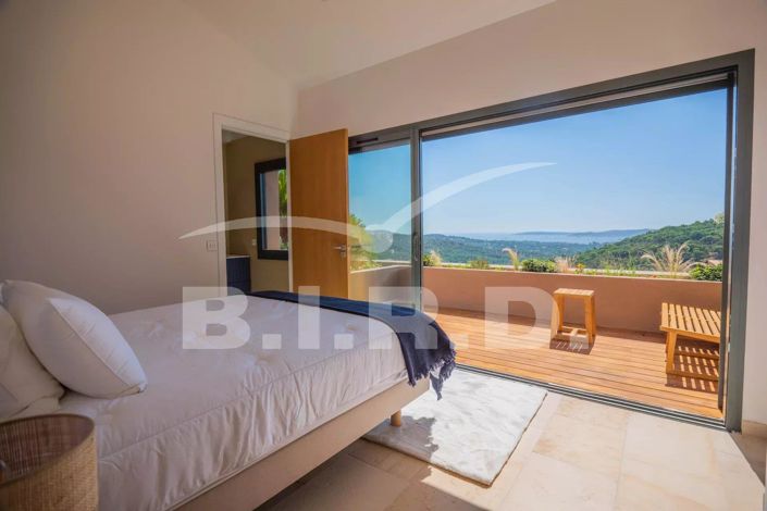 Image No.15-4 Bed House for sale