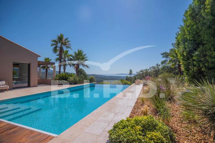 Image No.9-4 Bed House for sale