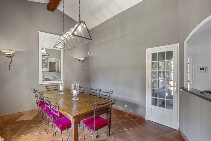 Image No.10-4 Bed House for sale