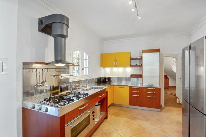 Image No.11-4 Bed House for sale