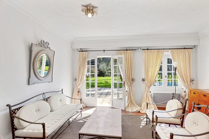 Image No.8-4 Bed House for sale