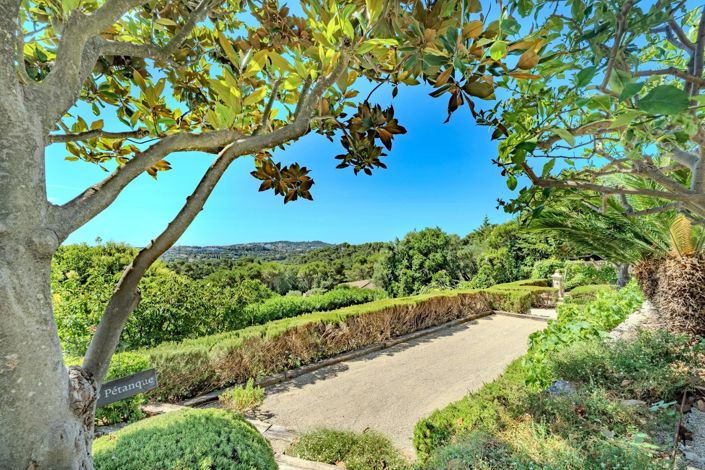 Image No.32-5 Bed House for sale