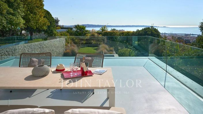 Image No.4-4 Bed House for sale