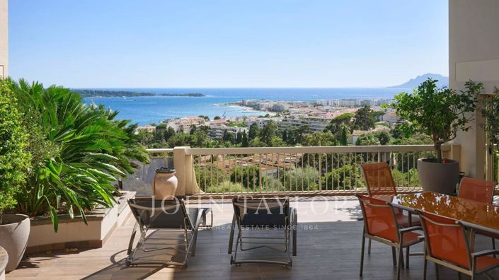 Image No.2-4 Bed Apartment for sale