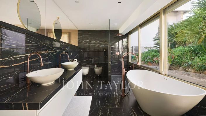 Image No.9-4 Bed Apartment for sale